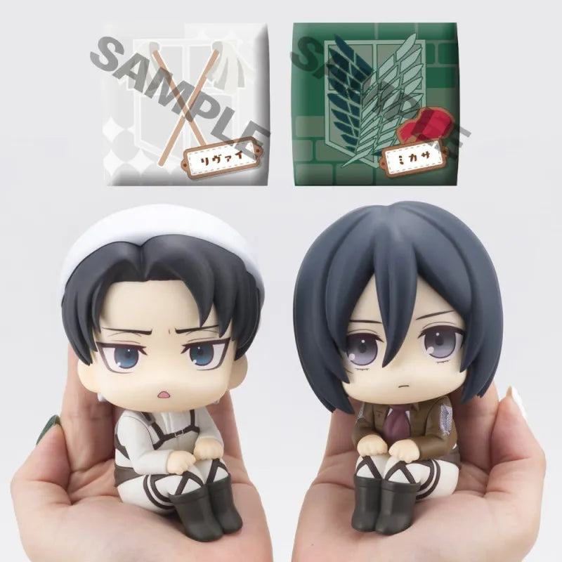 Attack On Titan Pack Figurines Levi Cleaning Up Mikasa Ackerman Look Up With Gift