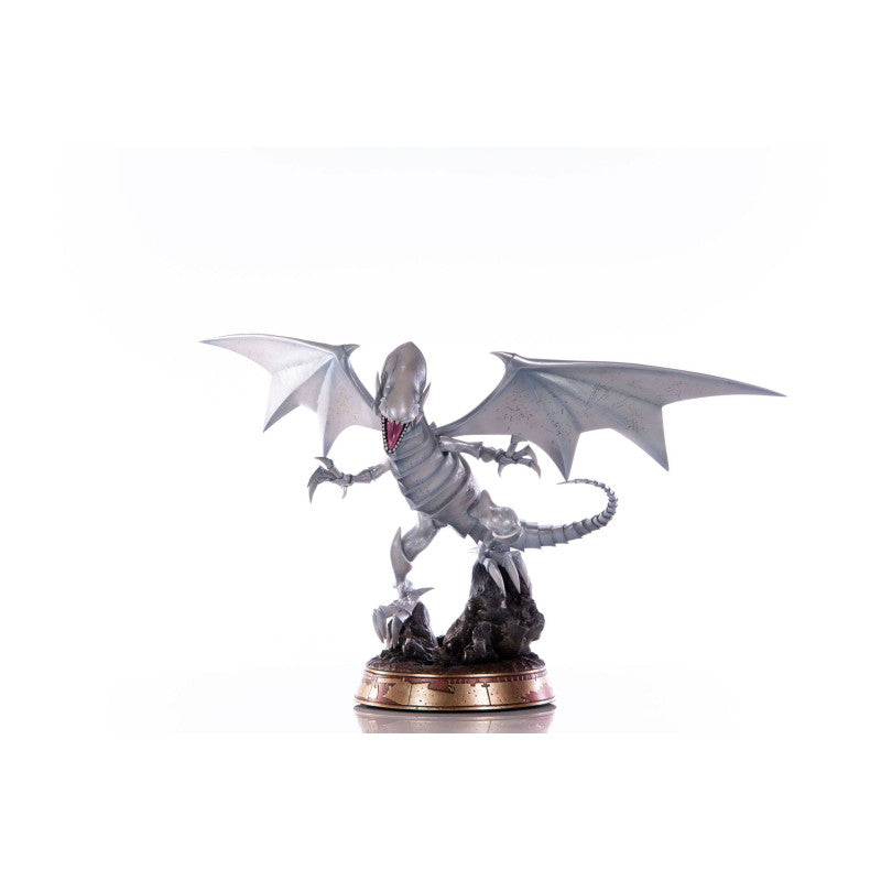 Yu Gi Oh Figurine Blue Eyes White Dragon White Edition