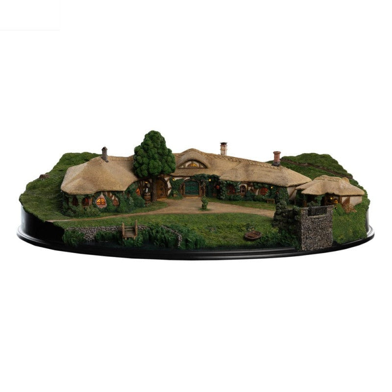 Figurine the Green Dragon Inn